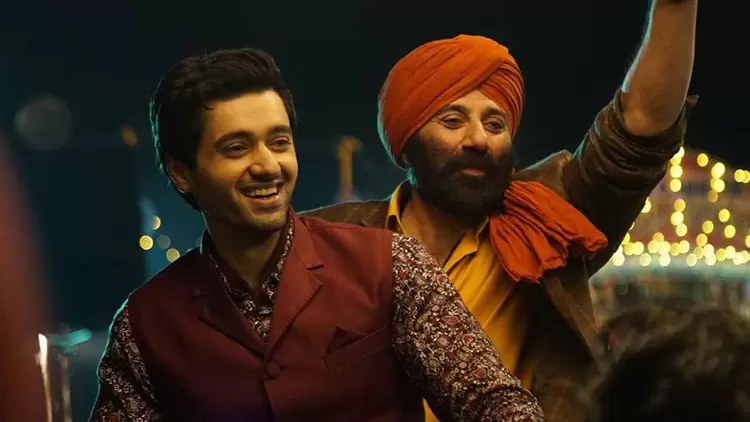 Eres Jeete, el hijo inteligente y responsable de Tara Singh y Sakeena.