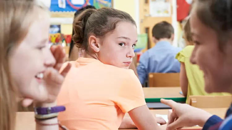 ¿Qué es lo que más te distrae en clase?