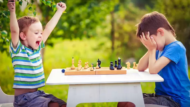  Si ganaras un juego, ¿cuál de estos tres premios elegirías?