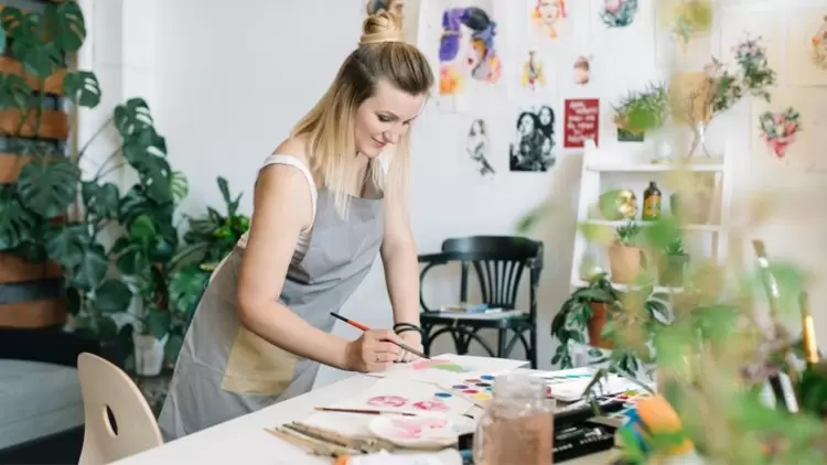 Ahora, seamos creativos. Elige uno de los siguientes temas para empezar. 