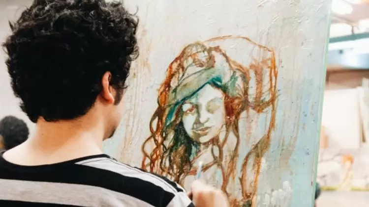 Deberías dibujar una figura humana 