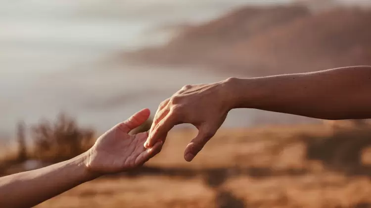 Normalmente necesito estar seguro de que la otra persona realmente me gusta antes de poder dar el siguiente paso en nuestra relación.