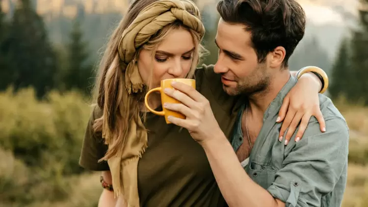 Cuando alguien se preocupa de verdad por mí y me da mucho cariño y atención, a menudo me siento incómodo y me cuesta aceptarlo. 