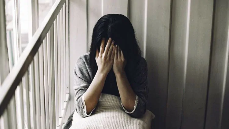 Tienes fobia social.